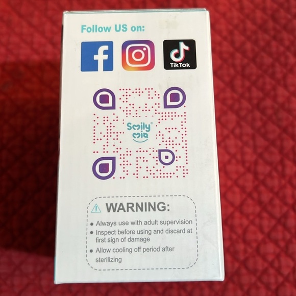 Penguin Wearable Soothing Teether - Blue - Picture 4 of 4